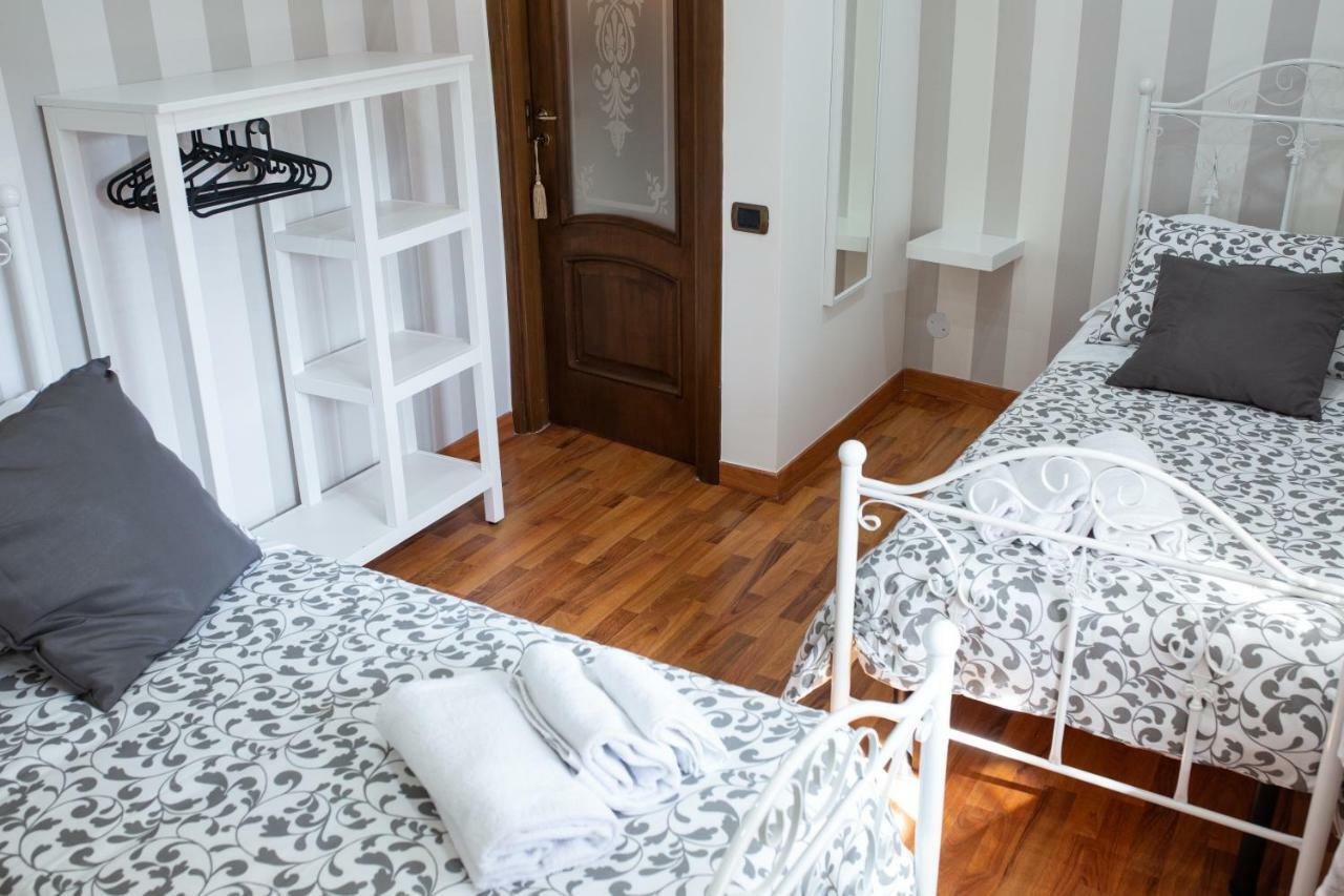 Dimora De Curtis Apartamento Nápoles Exterior foto